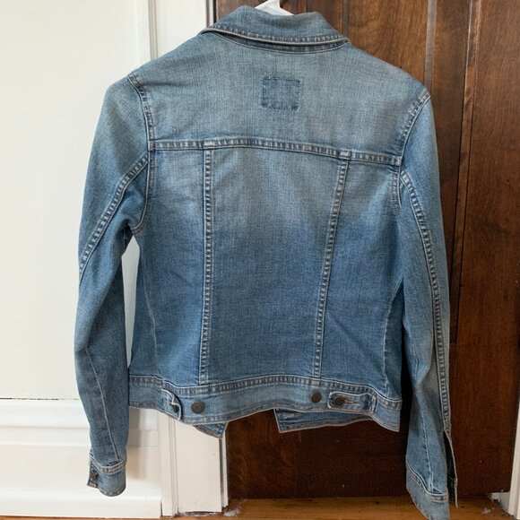 Old Navy Classic Women's Denim Jean Jacket - Picture 2 of 2